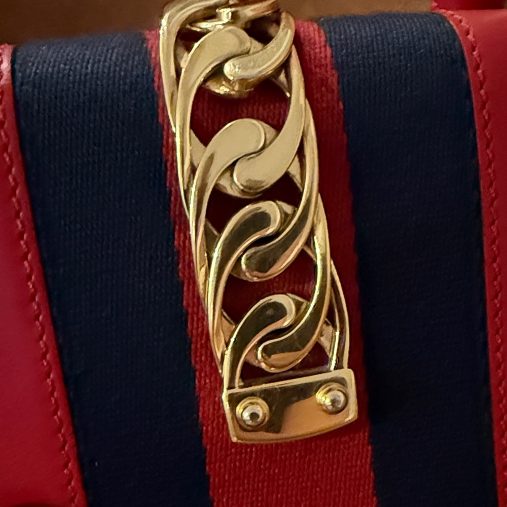 Gucci Sylvie Red Calfskin and Gold Mini Bag with Chain - Picture 7 of 16